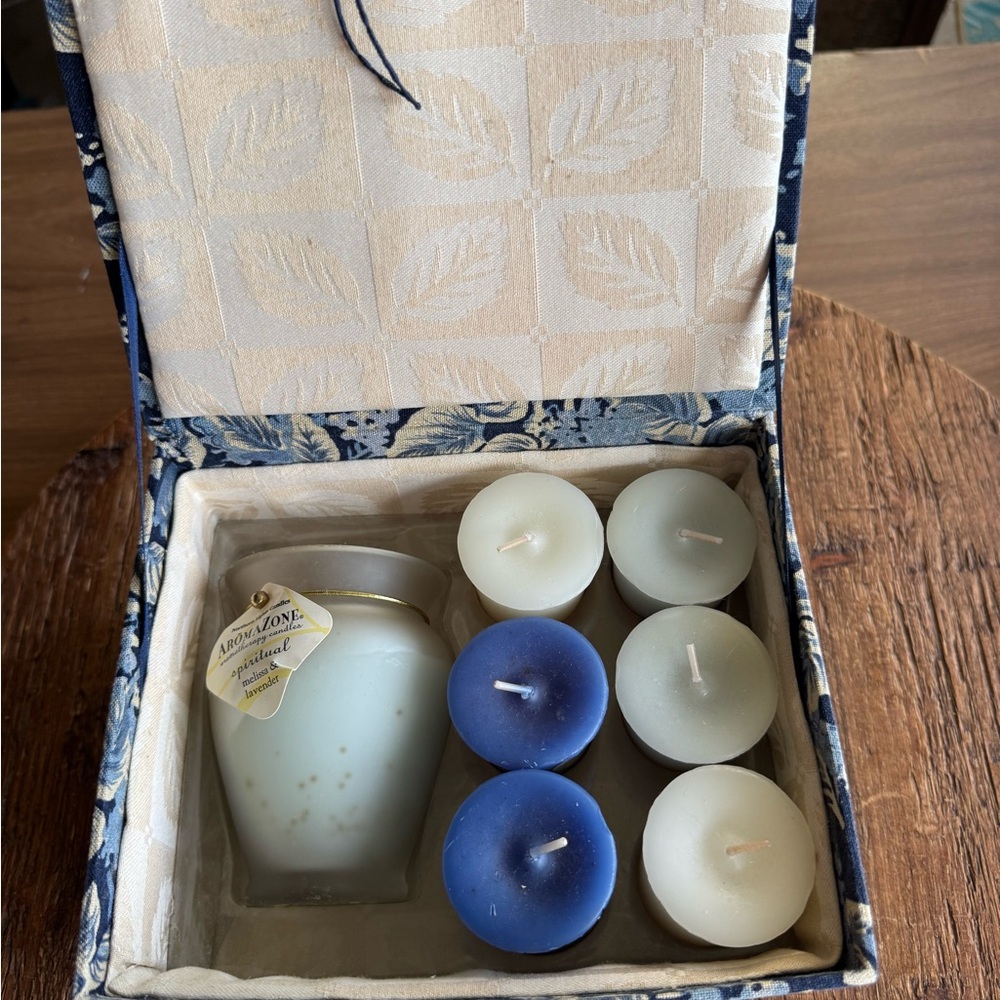 Northern lights blue and Cream Candle Set